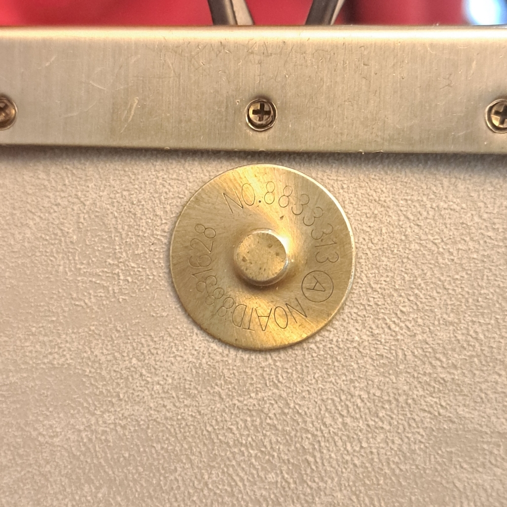 NOATD, one Size. Gray. Crossbody Bag - Picture 5 of 5
